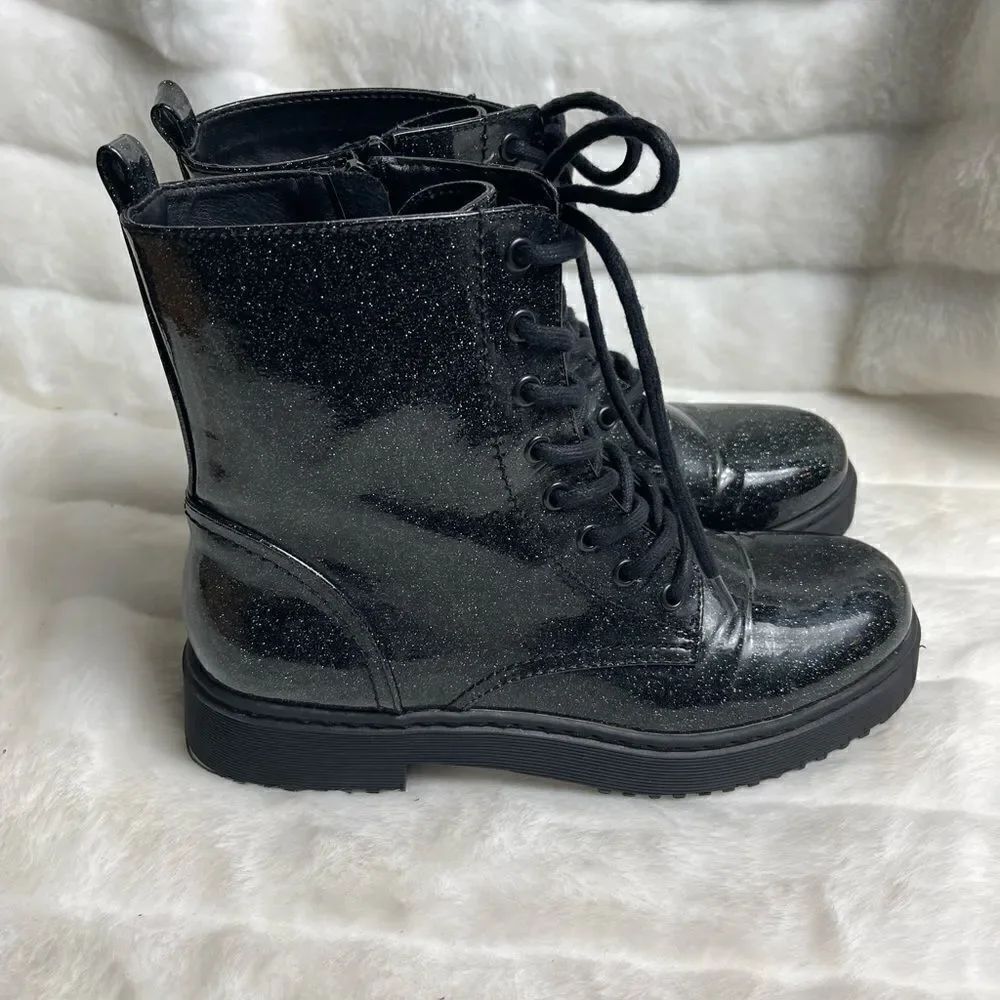 X appeal black glitter patent faux leather combat boots with side zipper…E8